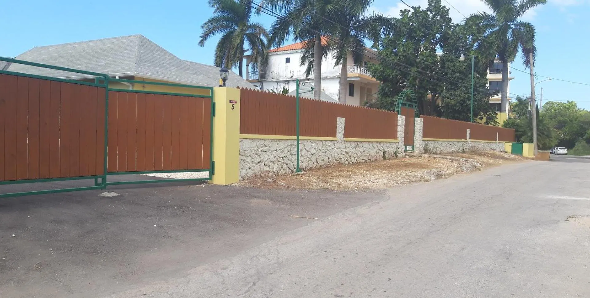 1 Bdr Apt #3 At Ramparts Near Sangster Airport Μοντέγκο Μπέυ 0*,  Τζαμάικα